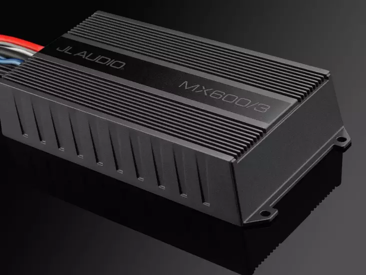 MX600/3 3-kanavainen merivahvistin - JL Audio Marine Soittimet - 010-03326-00 - 1