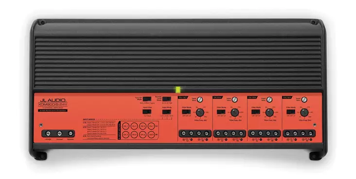 XDM800/8-24V 8-kanavainen merivahvistin - JL Audio Marine Soittimet - 010-03344-00 - 1